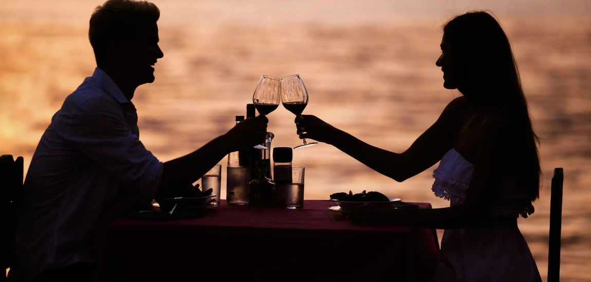 Romantic Dinners & Sunset Views: Where to Eat Near Lake Arenal for a Perfect Evening