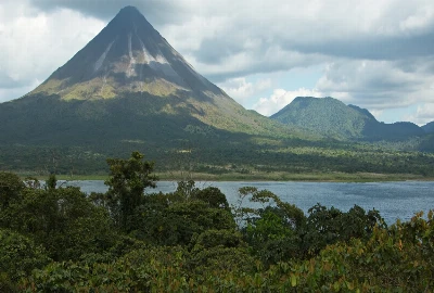 Peaceful Paddles and Exciting Rides: Water Adventures for Every Traveler at Lake Arenal